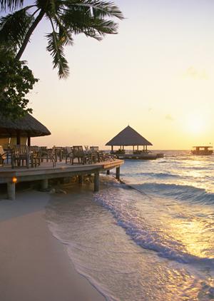 神戸駅から徒歩5分のビジネスホテル｜東横INNJR神戸駅北口の魅力と詳細情報